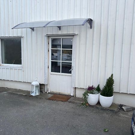 Johannas Ranch Lgh Ovan Stallet Kullavik Экстерьер фото