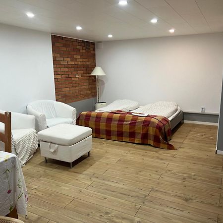 Johannas Ranch Lgh Ovan Stallet Kullavik Экстерьер фото